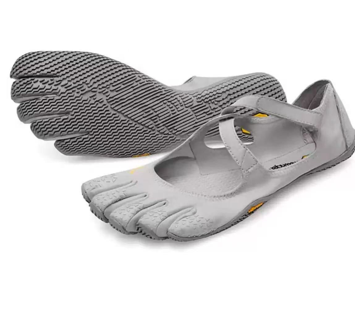 Five-Toe Barefoot Studio Shoes for Yoga, Pilates, Barre & Dance - Vibram