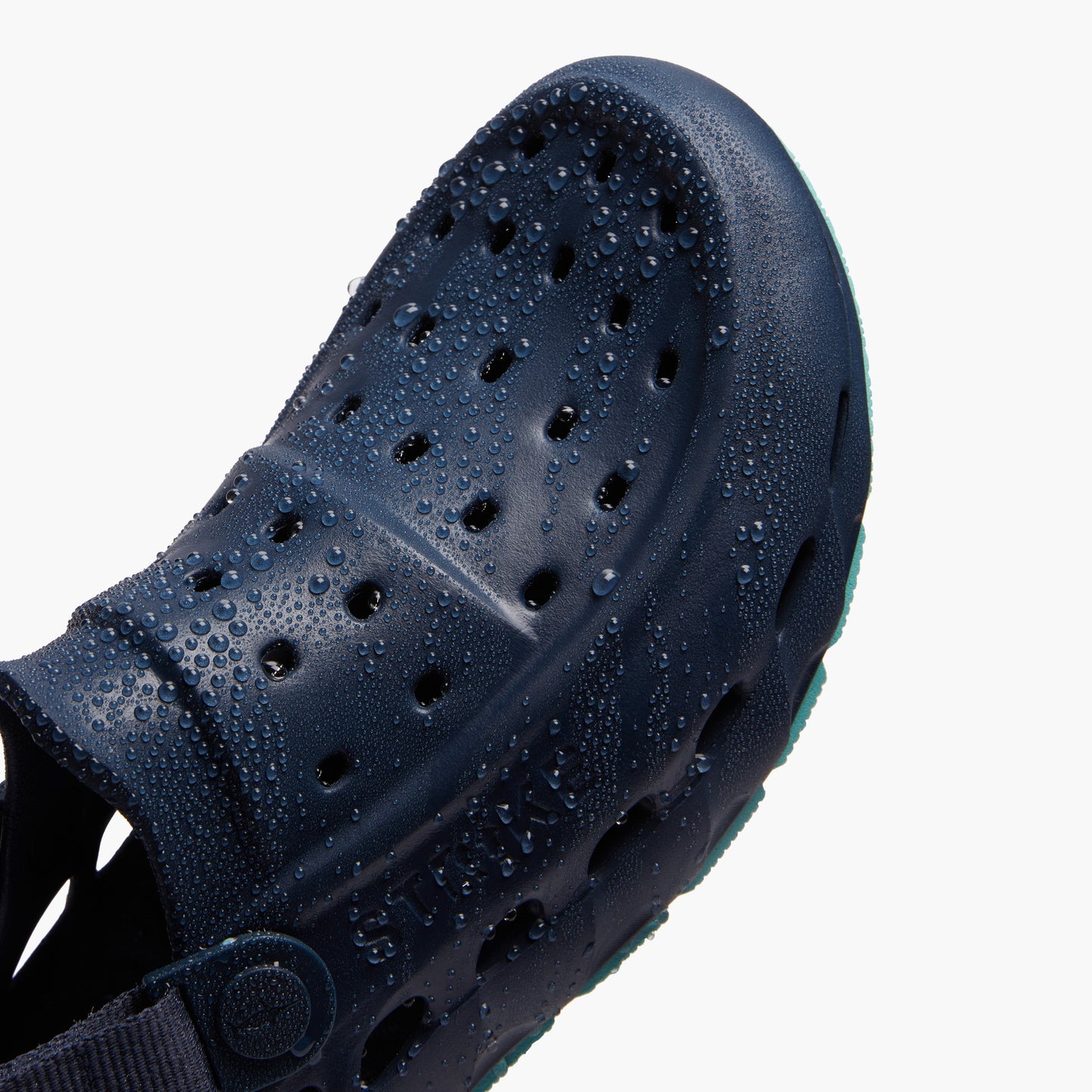 Dogtooth Convertible EVA Clog