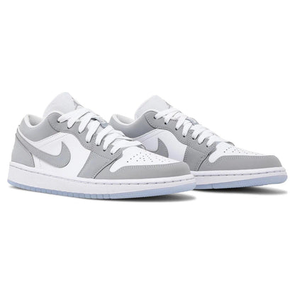 Air Jordan 1 Low Aluminum Wolf Grey (W)